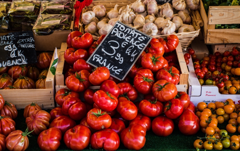 primeur-LUCERAM-min_tomatoes-4050245